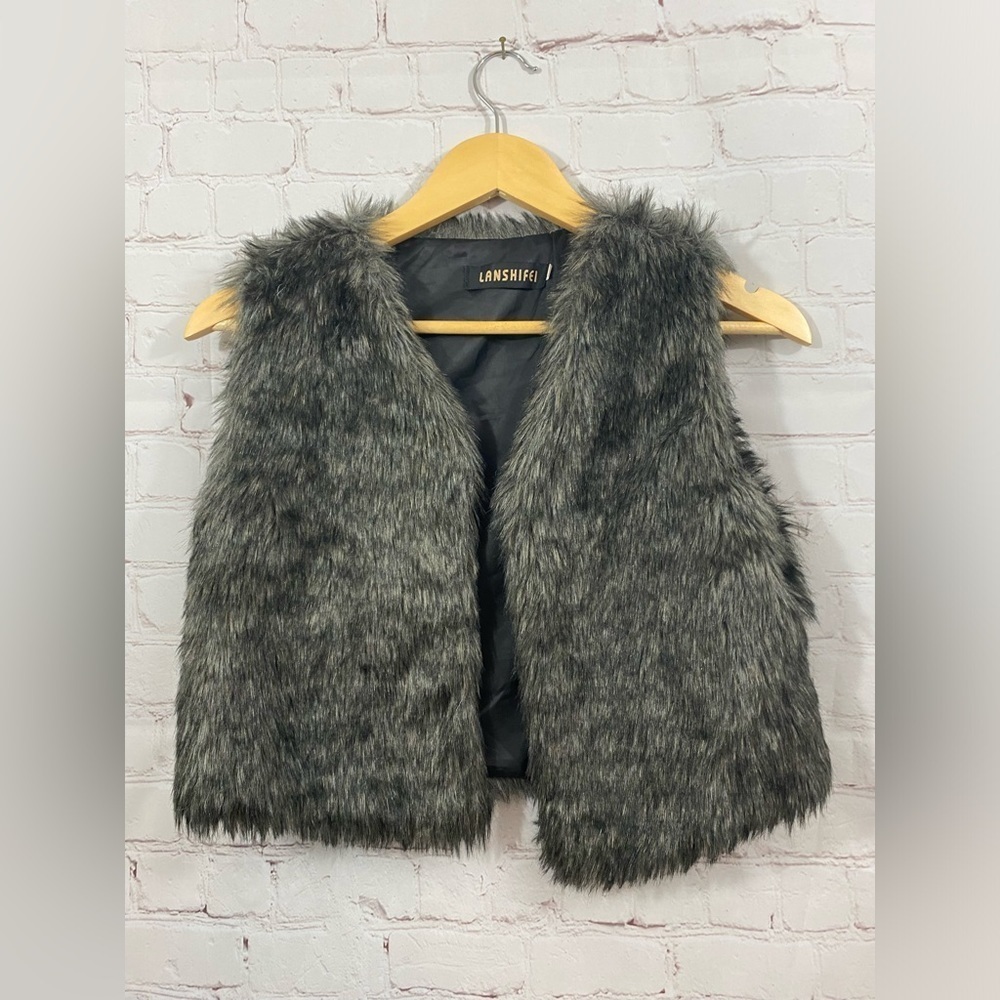 LANSHIFEI  Faux Fur Open Front Vest Girls Size Medium